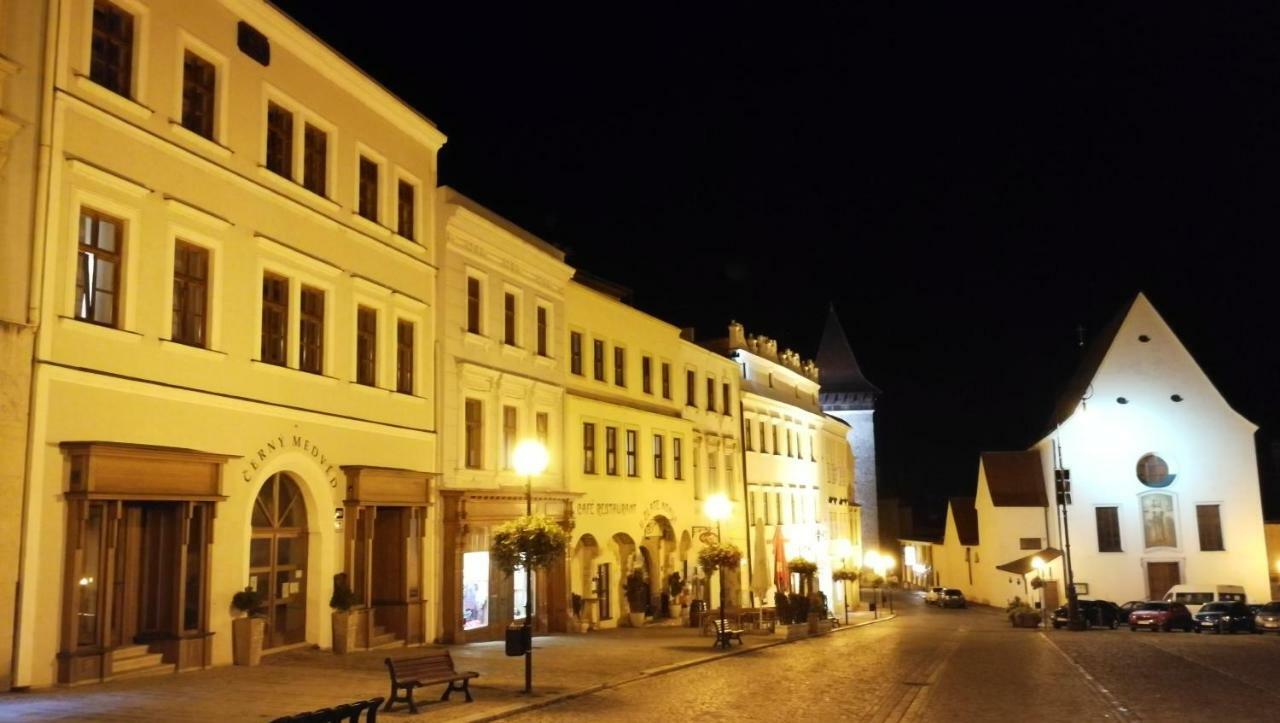 Penzion Stastny Medved Znojmo Buitenkant foto