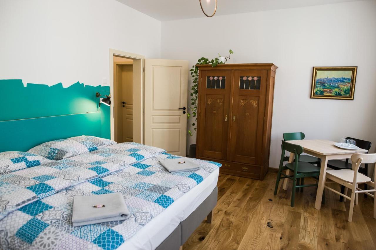 Penzion Stastny Medved Znojmo Buitenkant foto